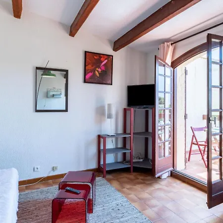 Les Cypres By Interhome
